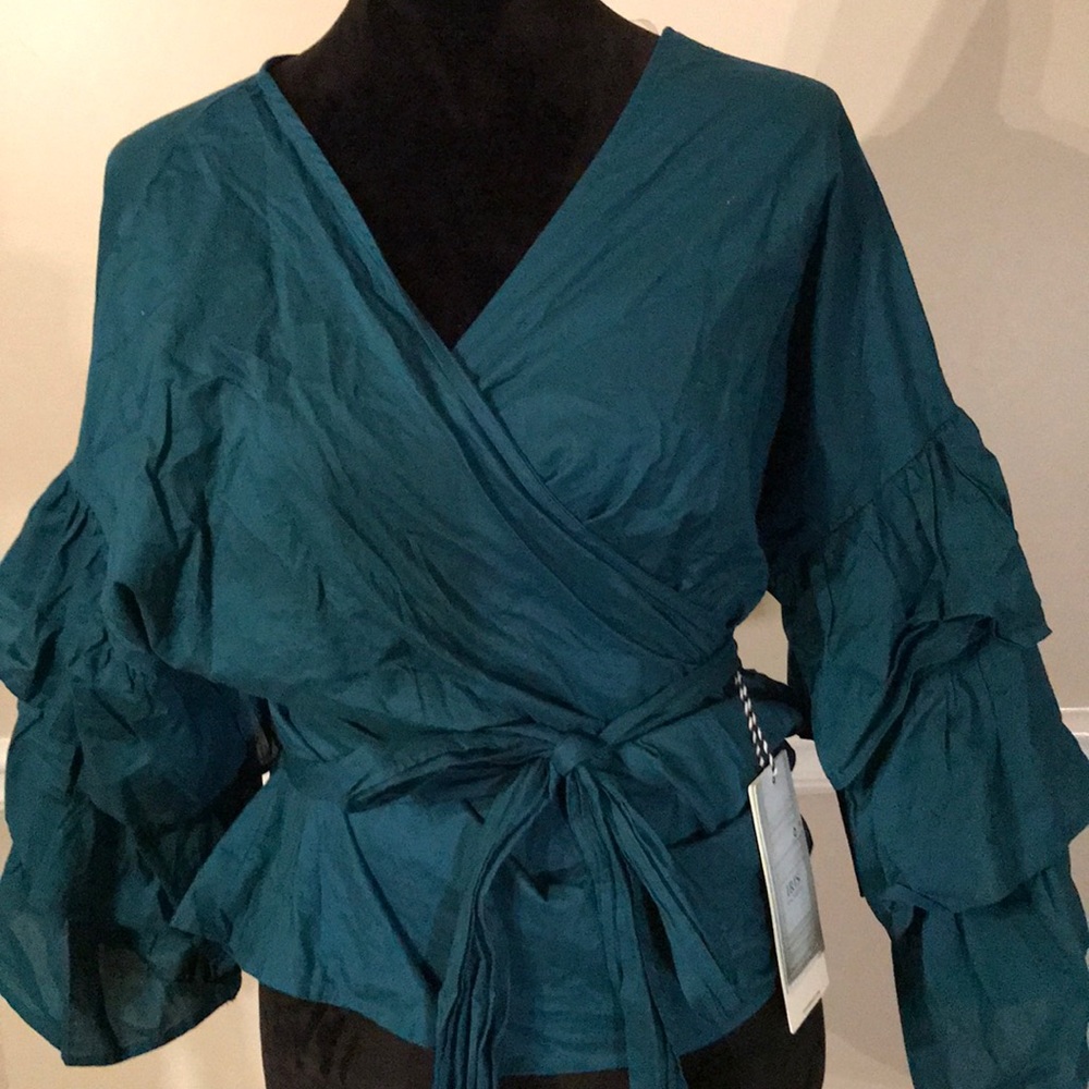 Blouse.